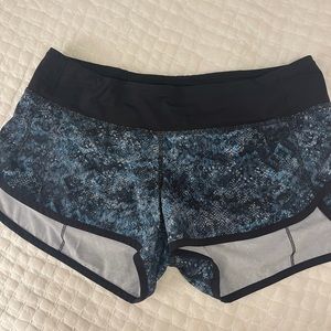 Lululemon Speed Shorts Size 6